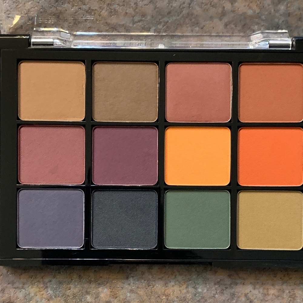 Viseart Dark Mattes Palette